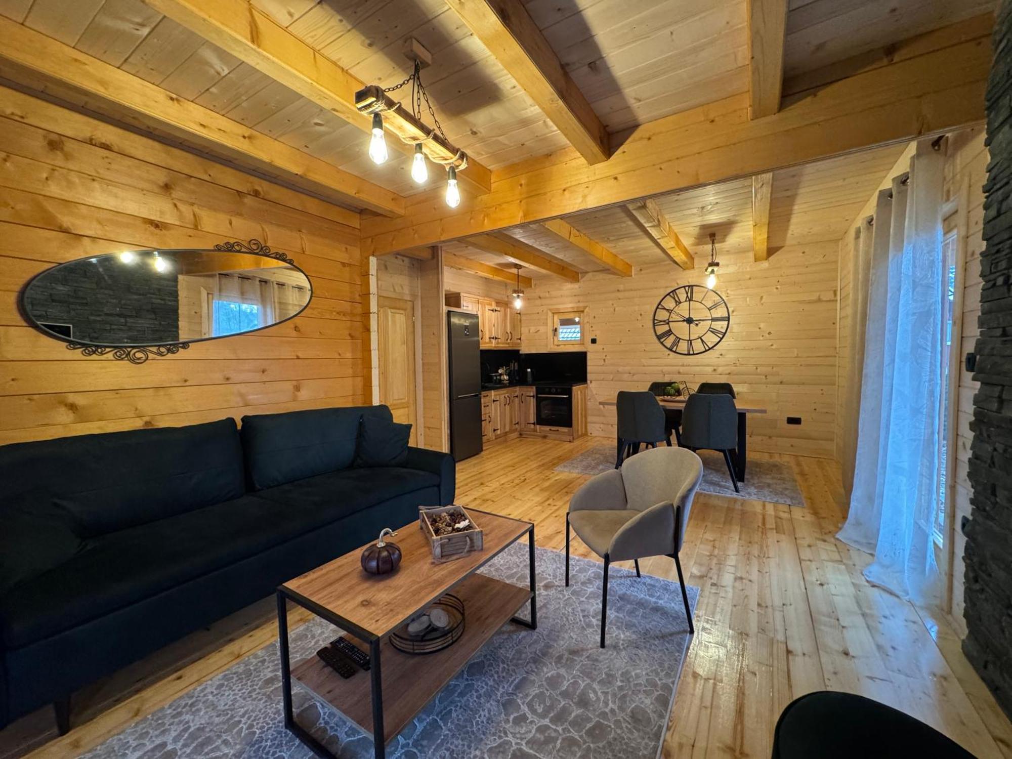 Brvnara La Foret Zabljak  Luaran gambar