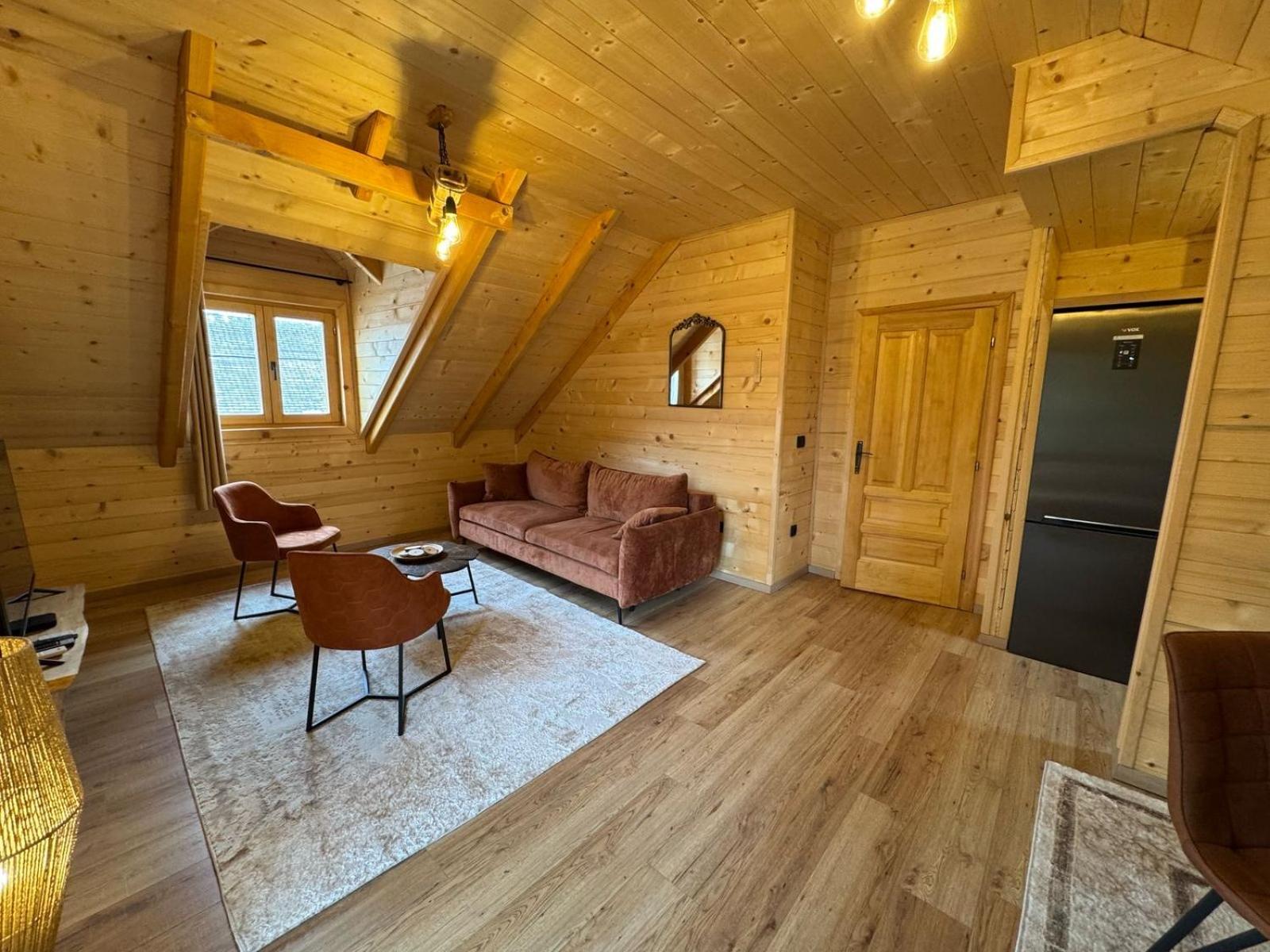 Brvnara La Foret Zabljak  Luaran gambar